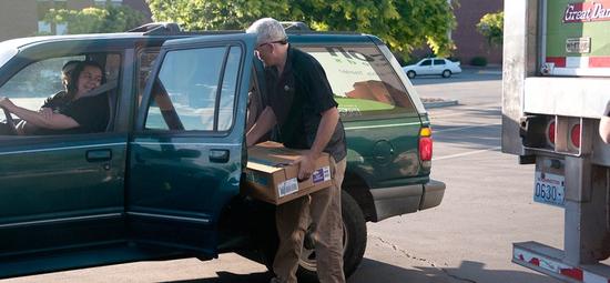 兩兄弟創雞肉訂購網年入7000萬美元 兩兄弟創雞肉訂購網年入7000萬美元