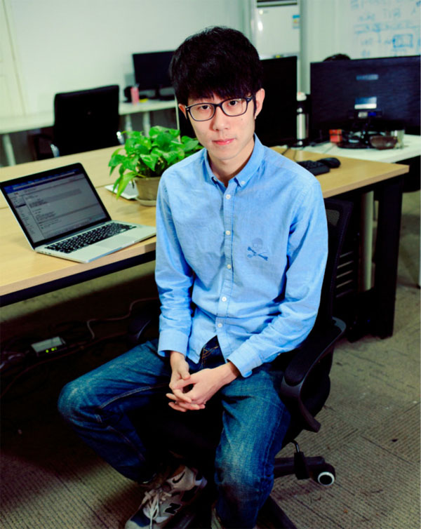 V電影團(tuán)隊:4個大學(xué)生,5年創(chuàng)業(yè)3輪融資,看他們?nèi)绾螐?到1 V電影團(tuán)隊:4個大學(xué)生,5年創(chuàng)業(yè)3輪融資,看他們?nèi)绾螐?到1