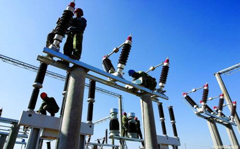 建筑資質延期還需要技術人員證件嗎？企業(yè)申報要提供什么？