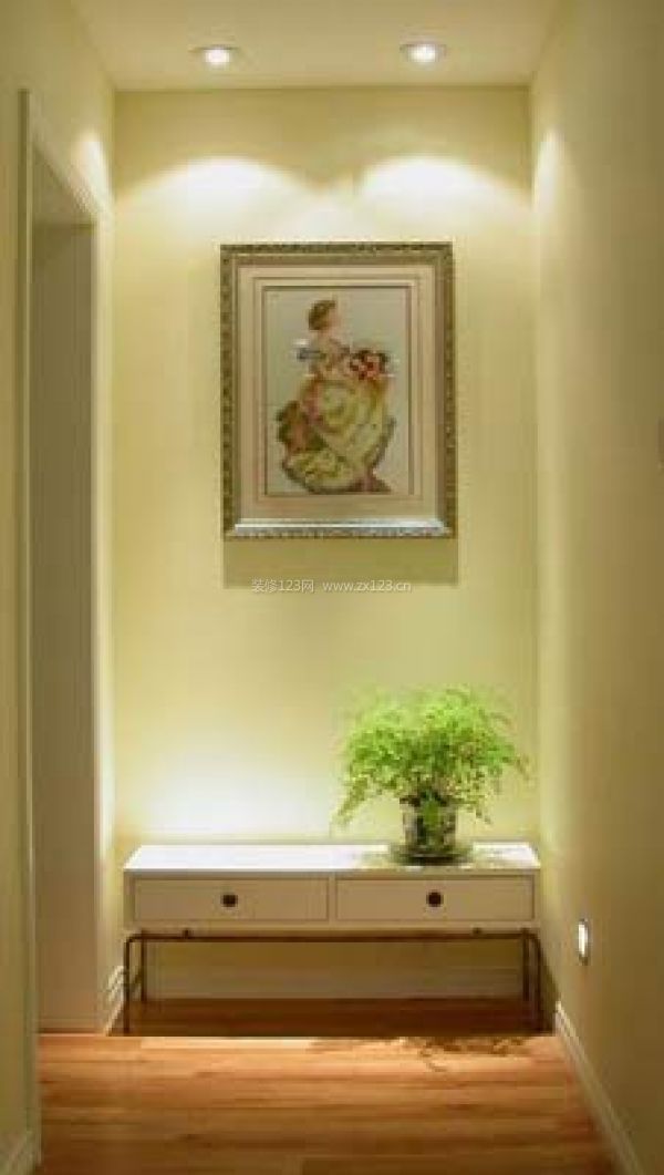 真省錢!簡約裝修打造大方玄關(guān)