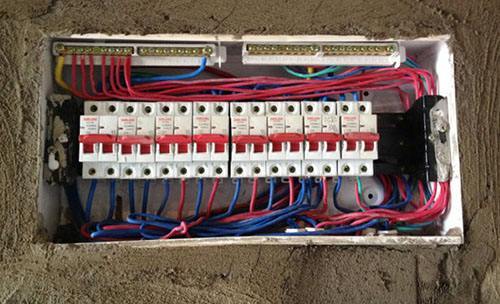 家庭裝修中更換一套強電箱需要多少錢?