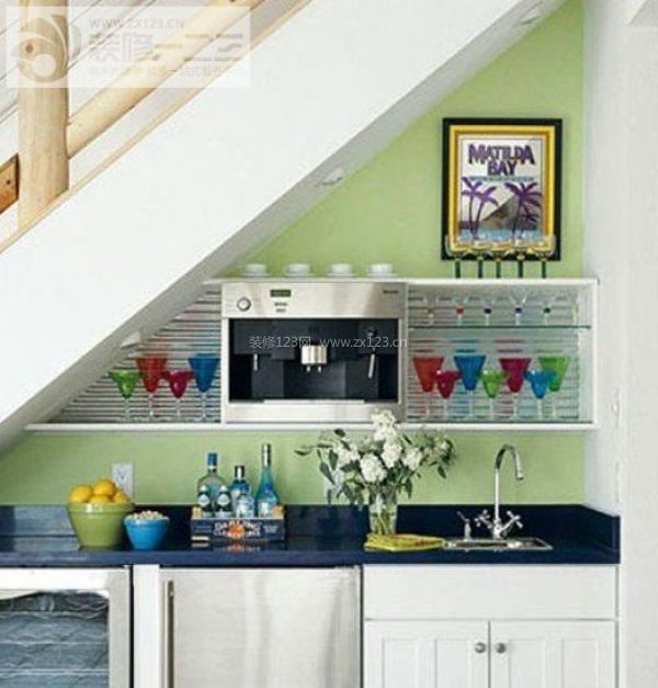 白領(lǐng)裝修 10個樓梯間給力改造 白領(lǐng)裝修 10個樓梯間給力改造