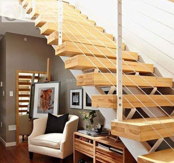 白領(lǐng)裝修 10個樓梯間給力改造 白領(lǐng)裝修 10個樓梯間給力改造