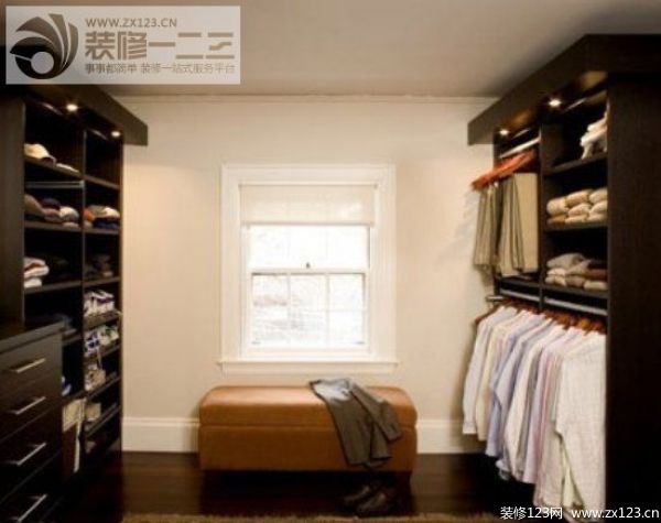 強(qiáng)大的收納功能 10個(gè)步入式衣帽間設(shè)計(jì) 強(qiáng)大的收納功能 10個(gè)步入式衣帽間設(shè)計(jì)