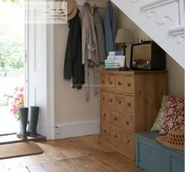 家居美化第一關(guān) 小戶型玄關(guān)設(shè)計巧思 家居美化第一關(guān) 小戶型玄關(guān)設(shè)計巧思