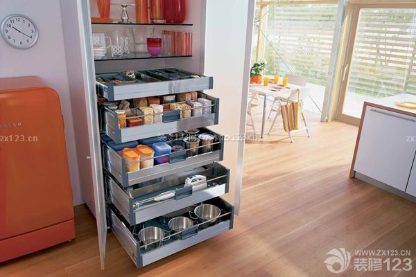 廚房裝修應(yīng)注意事項(xiàng)——物品擺放需注意 廚房裝修應(yīng)注意事項(xiàng)——物品擺放需注意