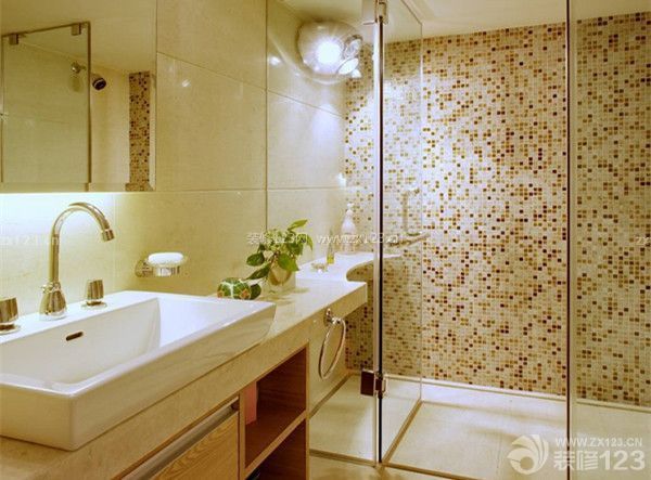 2平米超小衛(wèi)生間設(shè)計(jì)：巧妙選擇燈具