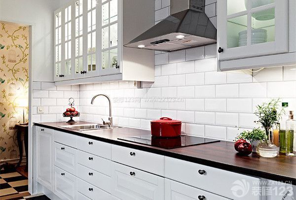 家庭室內(nèi)裝修注意事項(xiàng):廚房裝修 家庭室內(nèi)裝修注意事項(xiàng):廚房裝修
